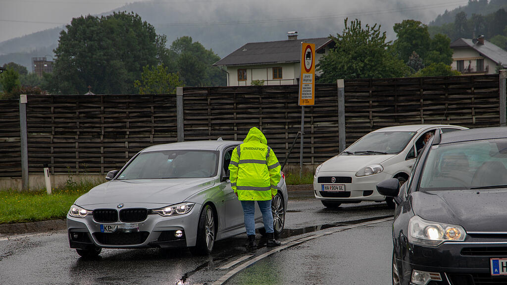 Abfahrtssperren, A10, Stau, Reiseverkehr, B159