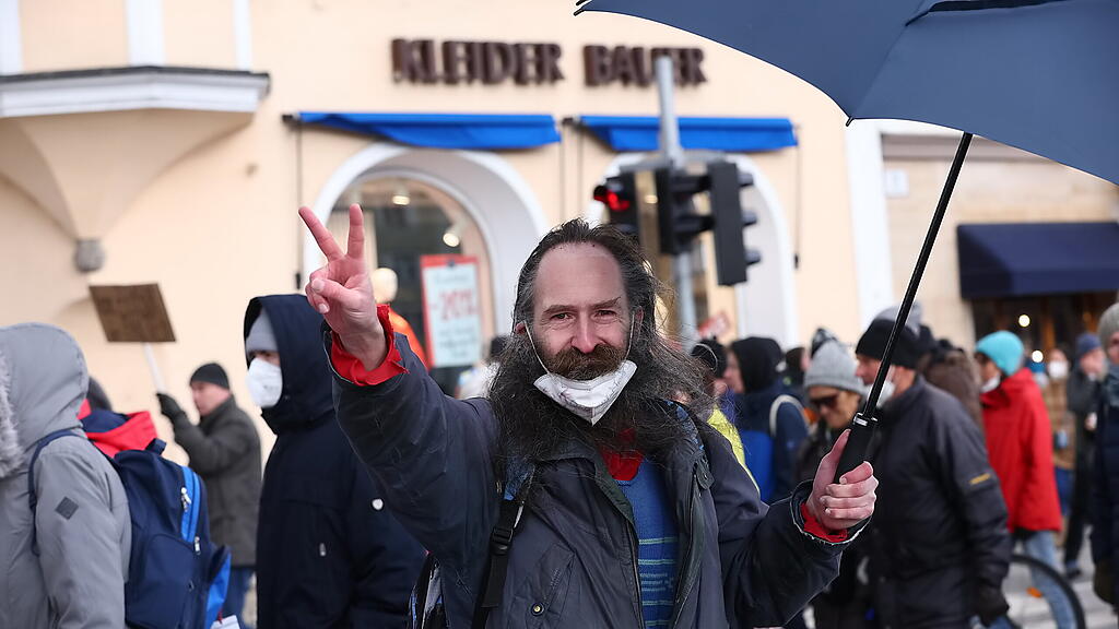 Corona-Demo in der Stadt Salzburg