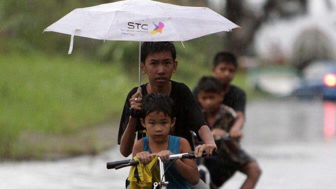 Philippinen: Taifun Haiyan verwüstet Stadt Tacloban - mindestens 100 Tote