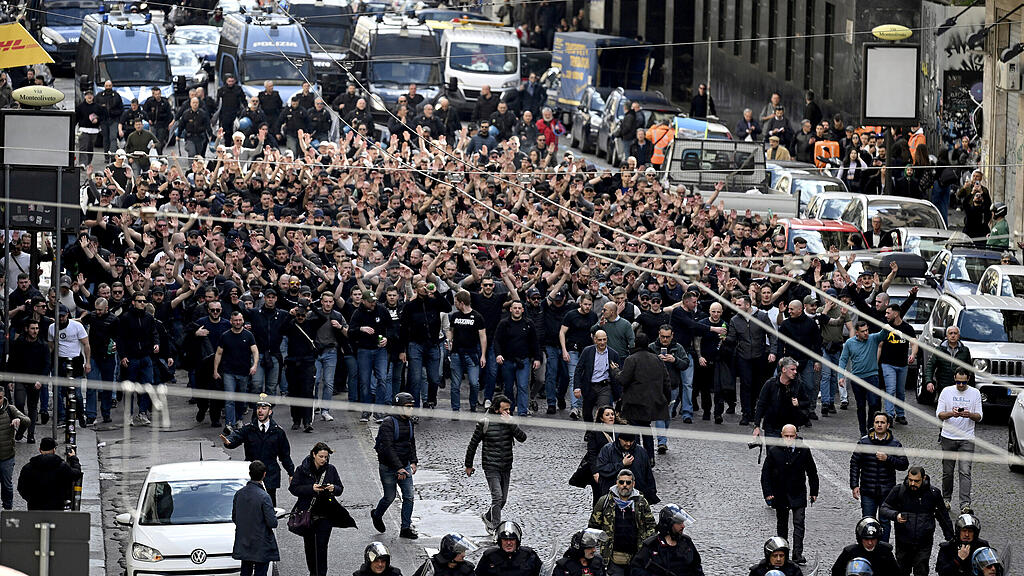Ausschreitungen_Frankfurt-Fans