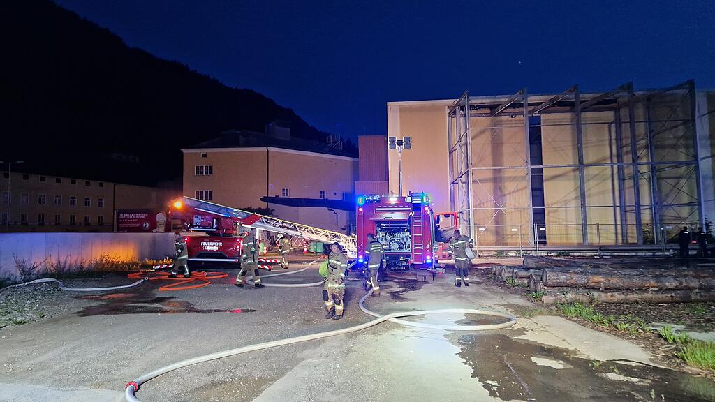 Brand Hallein Lagerhalle