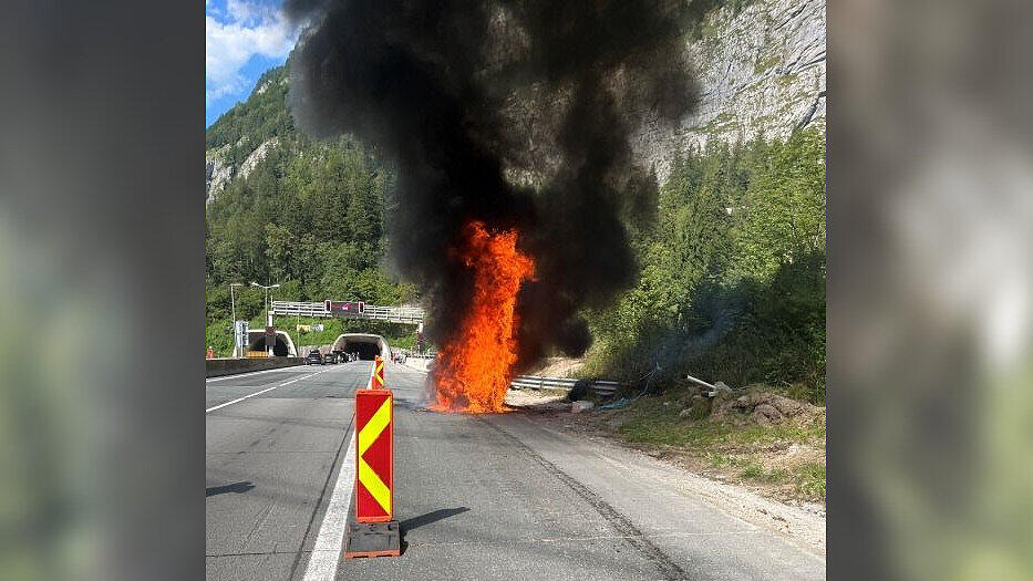 Pkw-Brand A10 Hieflertunnel