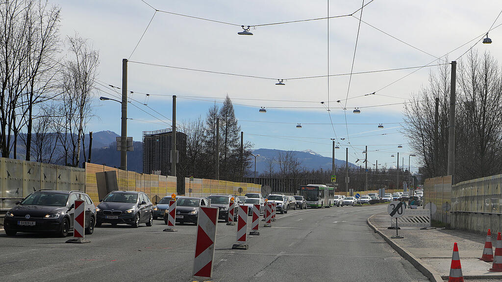 Stau, Münchner Bundesstraße, B155