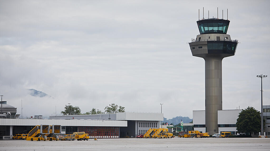 SB, Flughafen Salzburg, Salzburg Airport.jpg