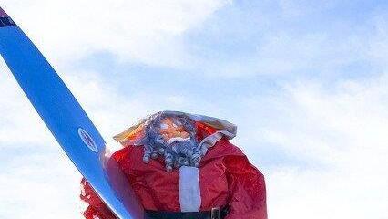 Flughafen: Warten aufs Christkind, II