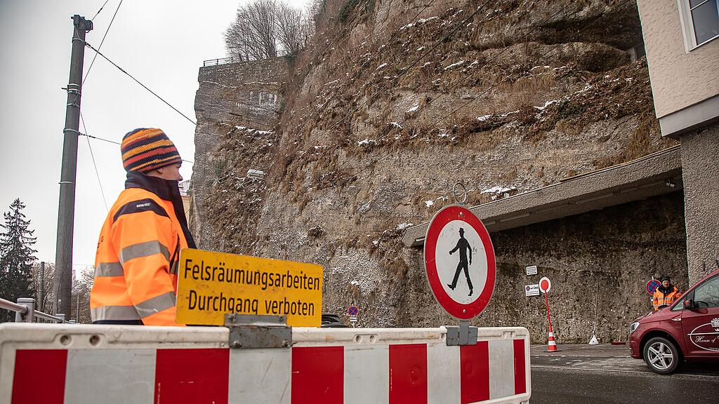 Bergputzer in der M\u00f6nchsbergwand im Einsatz