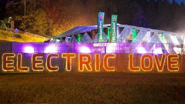 Das Electric Love Festival wartet auch 2016 mit Superstars auf.