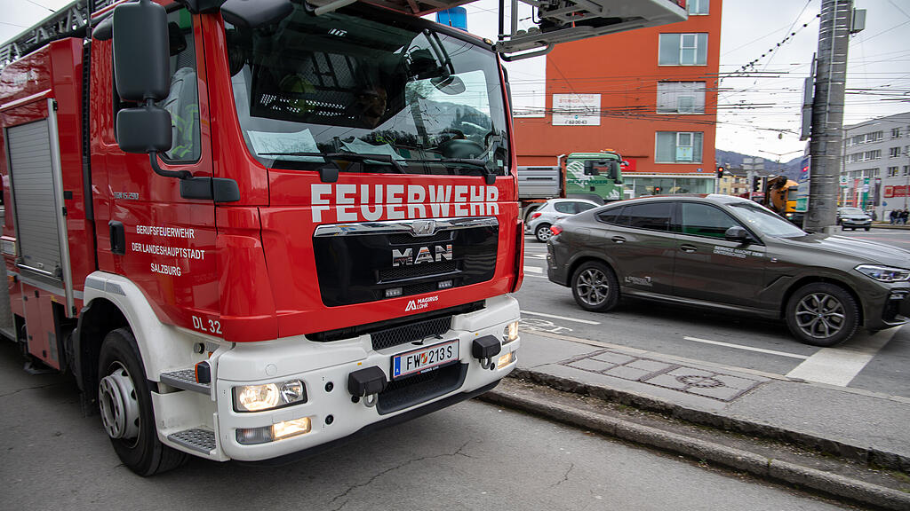 FW-Kennzeichen für Feuerwehr-Autos