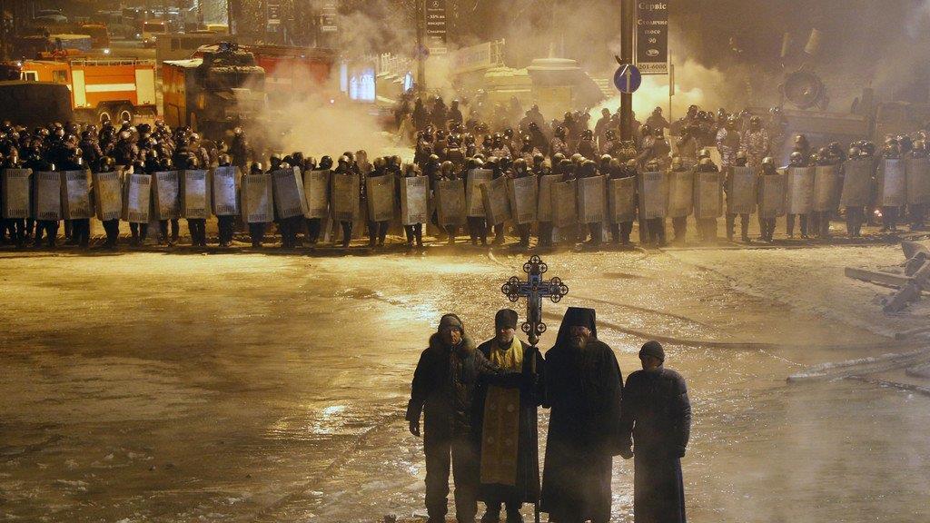 Machtkampf in der Ukraine: Proteste in Kiew