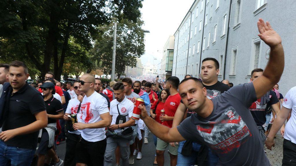 Red Bull Salzburg - Roter Stern Belgrad: Fanmarsch