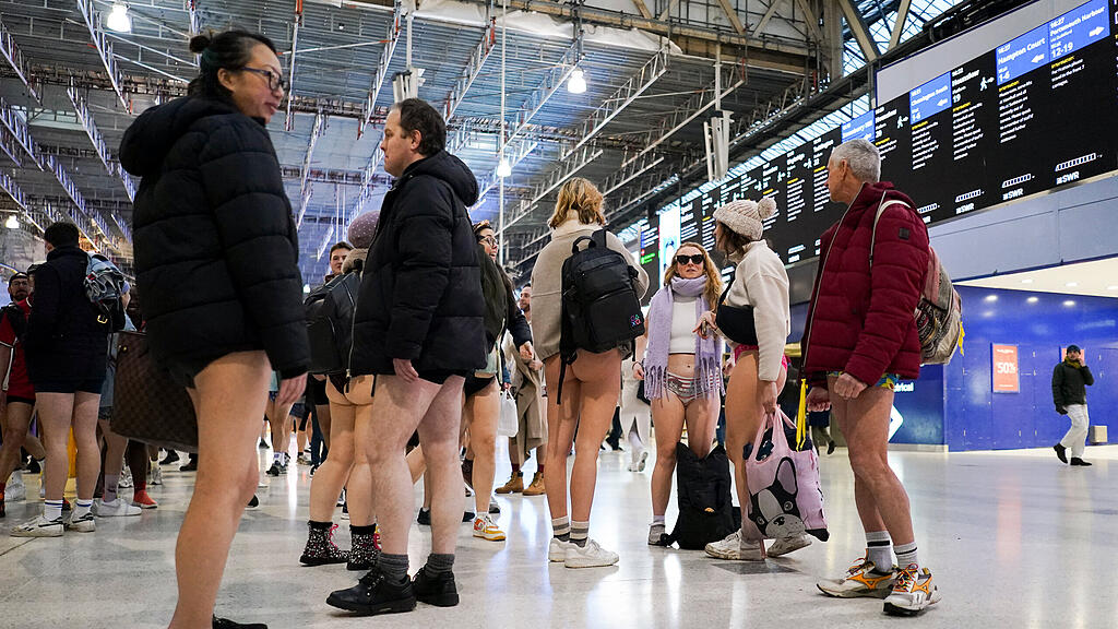 Unterhosen in U-Bahn