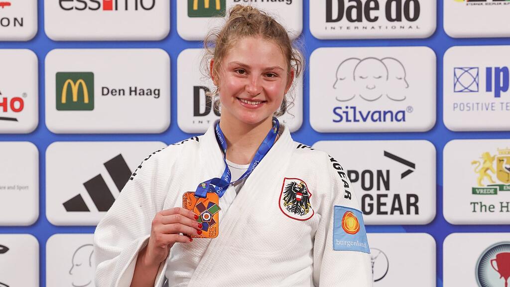 Elena Dengg