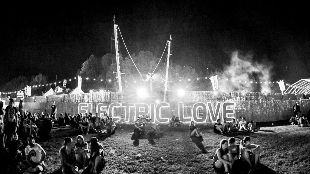 Electric Love Festival 2016: Tag 2, II