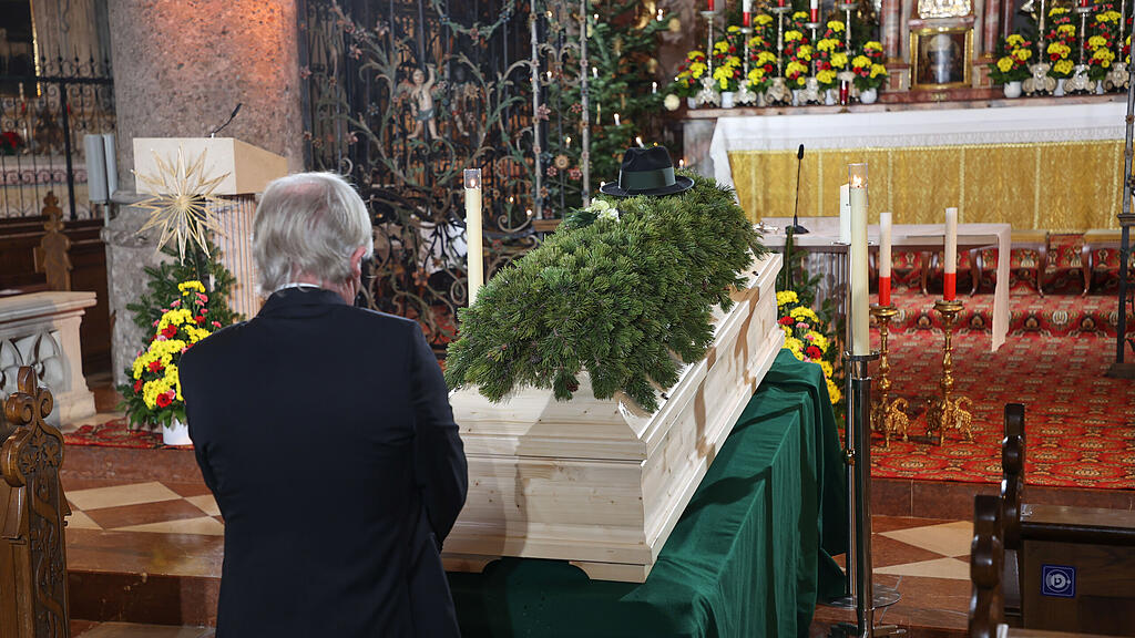 Requiem für Sepp Forcher, Franziskanerkirche