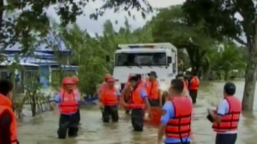 Philippinen: Taifun Haiyan verwüstet Stadt Tacloban - mindestens 100 Tote