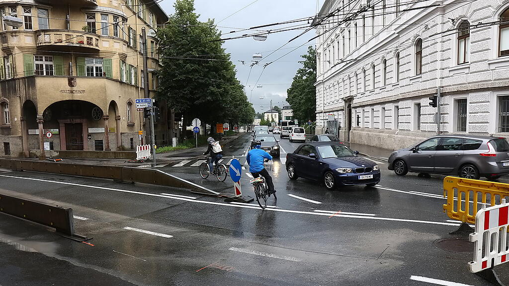 Baustelle Hellbrunner Straße sorgt für Stau-Chaos