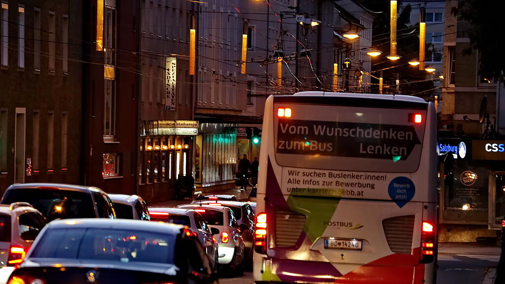 Tag der Deutschen Einheit sorgt für Stau in Salzburg