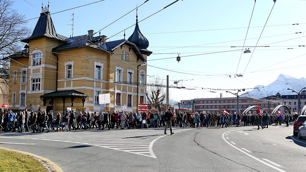 Corona-Demo in der Stadt Salzburg