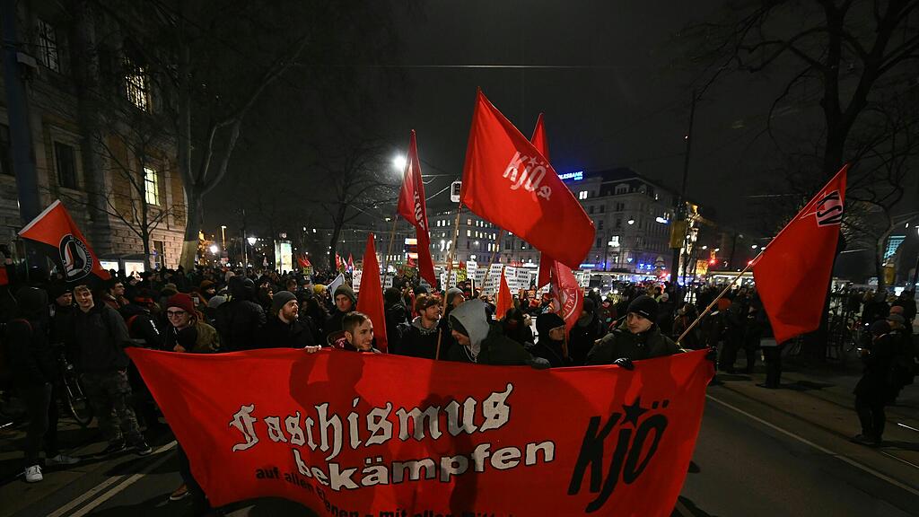 Akademikerball, Demonstration