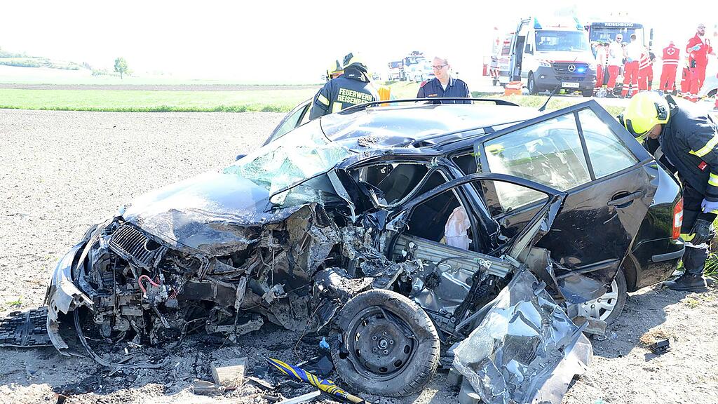 Zwei Tote nach Crash im Bezirk Baden