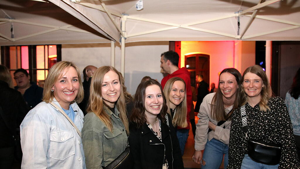 HALLEIN LIEBT mit LOI und Brothers van Yarns