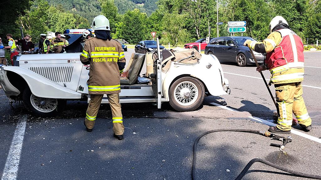 Pkw-Crash in Fuschl: Zwei Verletzte