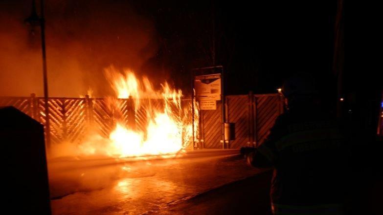 Müllcontainer in Brand