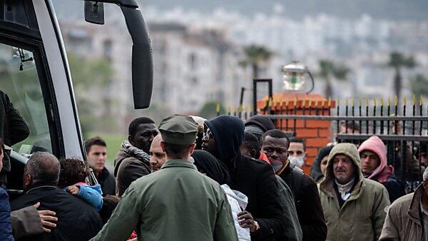 Flüchtlinge nehmen jetzt andere Routen anch Europa