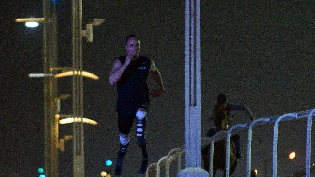 Pistorius gewann 200-m-Vergleich mit Araber-Hengst