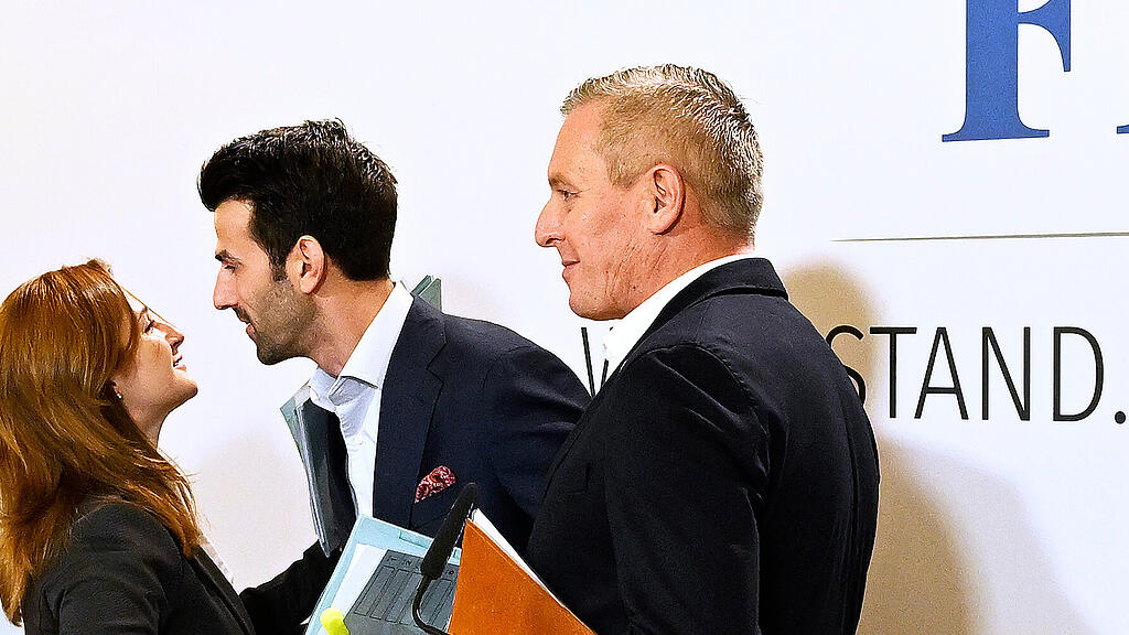 PK FPÖ "ASYLSTOPP JETZT": LANDBAUER/SVAZEK/KUNASEK