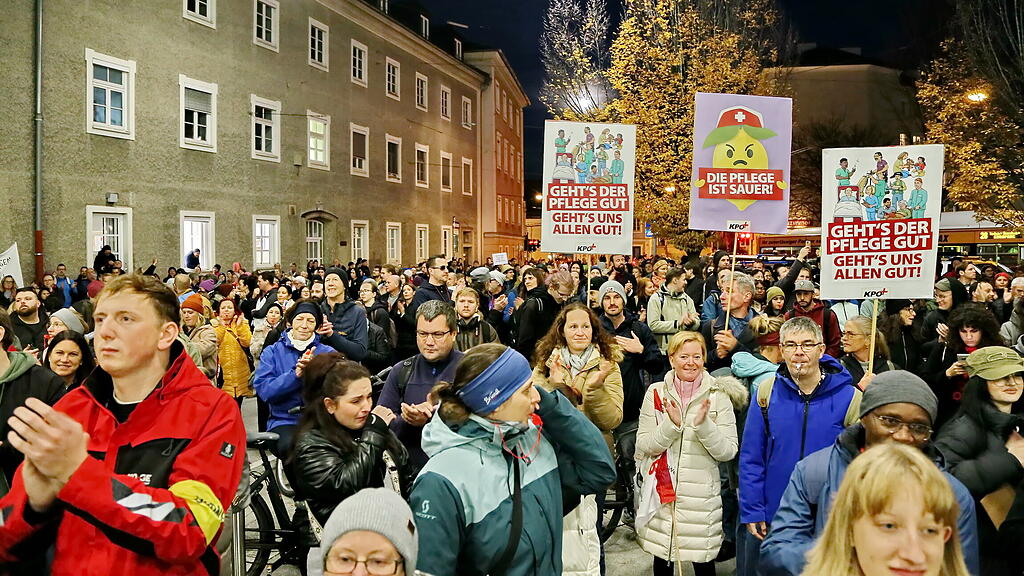 Pflege-Demo in Salzburg II