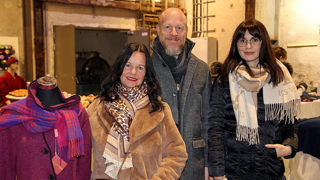 Adventmarkt in Hallein ist Er\u00f6ffnet