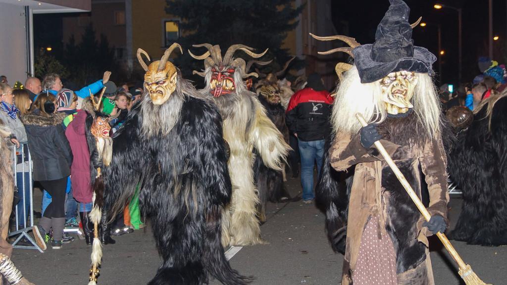 Gnigler Perchtenlauf