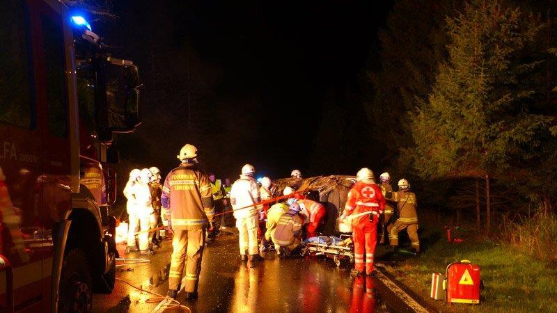 Pkw-Überschlag auf B95