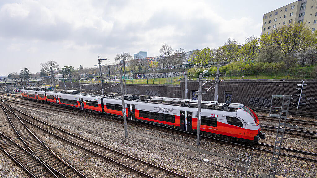 Eine Cityjet-Garnitur der ÖBB, hier allerdings in Wien