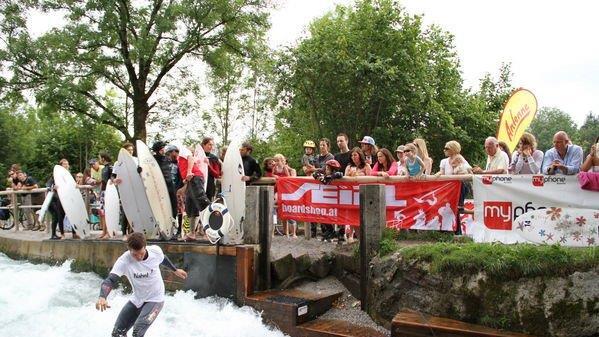 Surfen am Almkanal