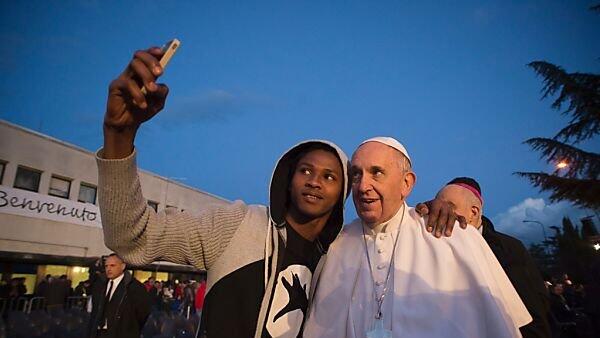Der Papst liebt die Nähe zu den Menschen