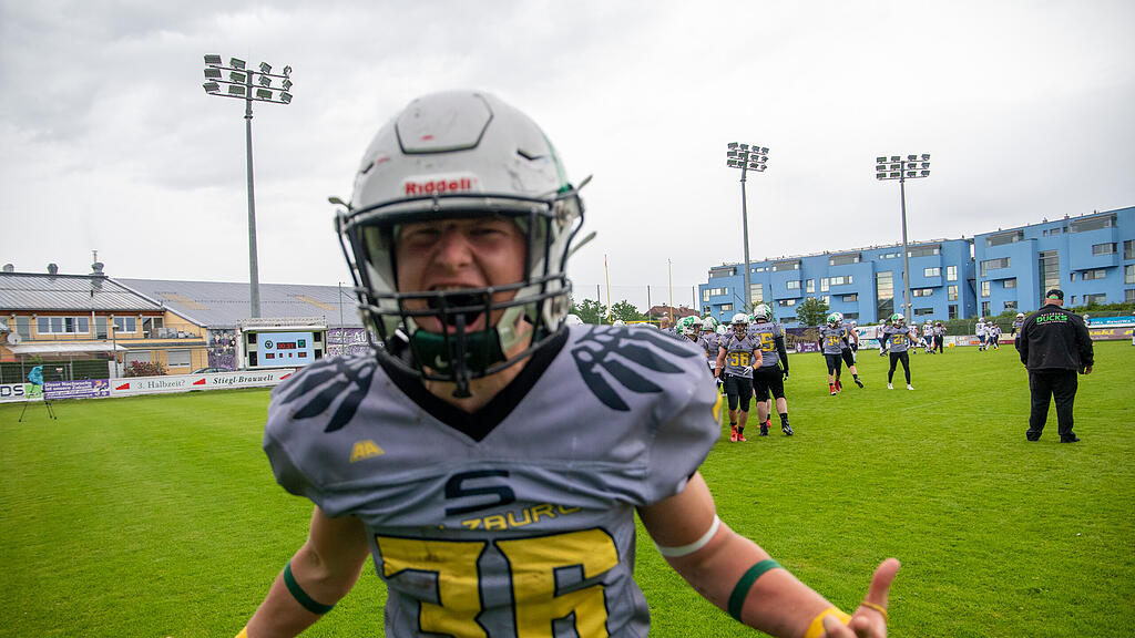 Salzburg Ducks, Atrium Steelsharks Traun, Football