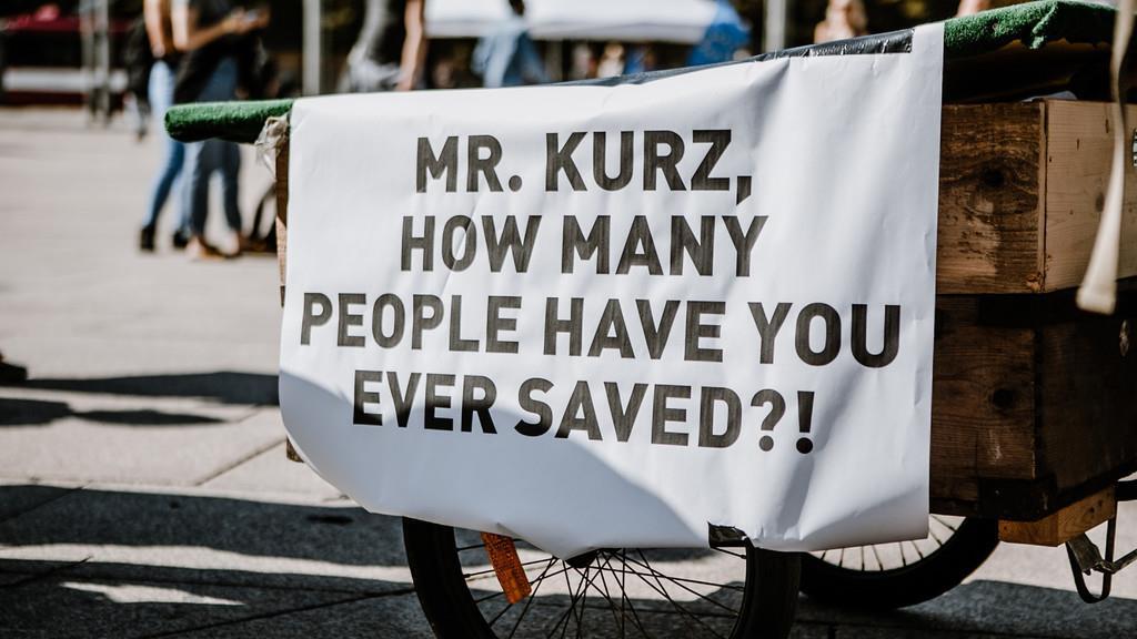 Demo zum EU-Gipfel, I