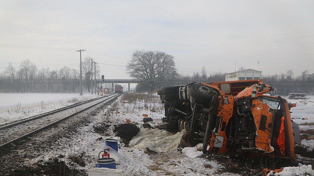 Lkw-Wrack geborgen