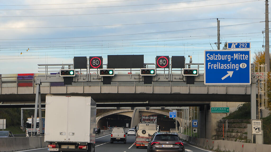symb_Westautobahn; symb_Lieferinger Tunnel; symb_Stadtautobahn