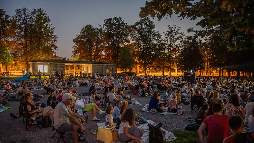 Live in Salzburg - Sommerkino "80 Plus"