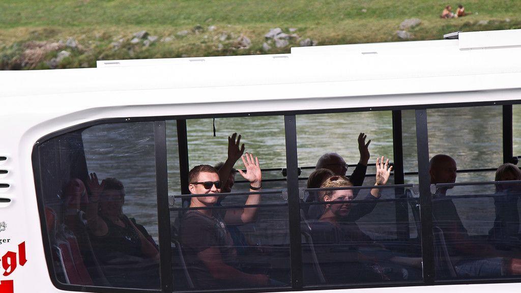 Ausfahrt mit dem Amphiebienbus