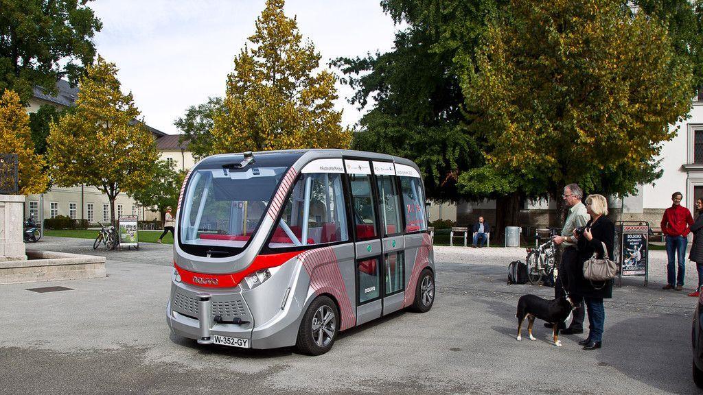 Selbstfahrender Bus in Salzburg vorgestellt