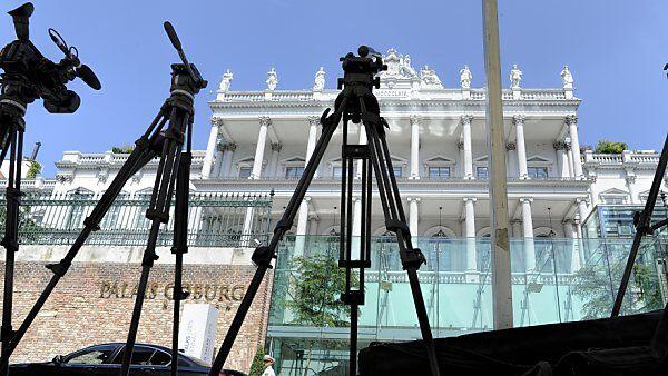 Palais Coburg wird "belagert"