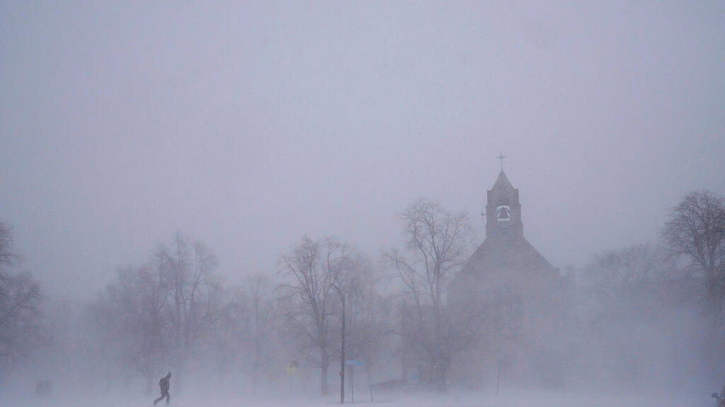 Wintersturm und K\u00e4ltewelle in den USA