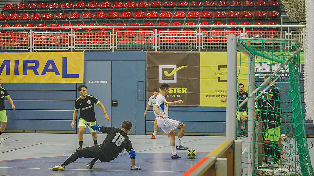 Salzburger Stier, Hallenfu\u00dfball