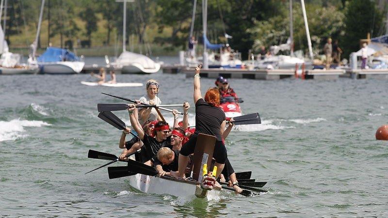Drachenboot-Action am Mattsee
