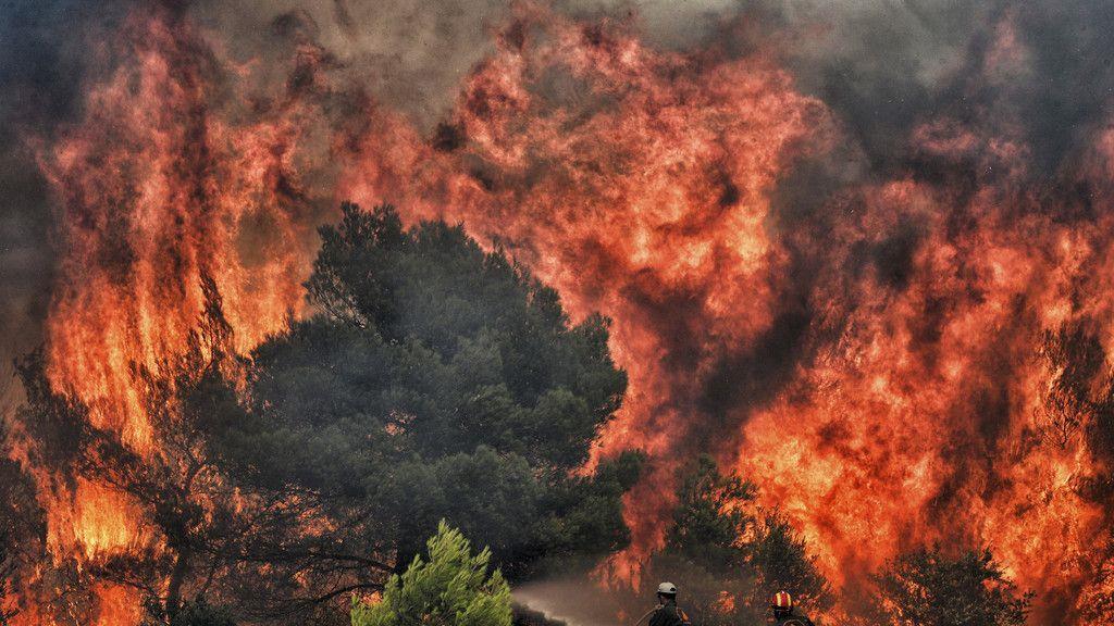 Waldbrand in Athen: Tag 2
