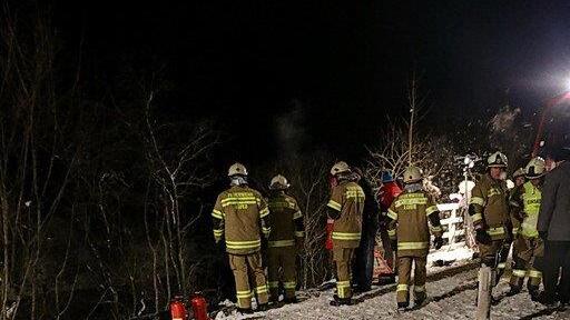 Pkw stürzt in Saalach